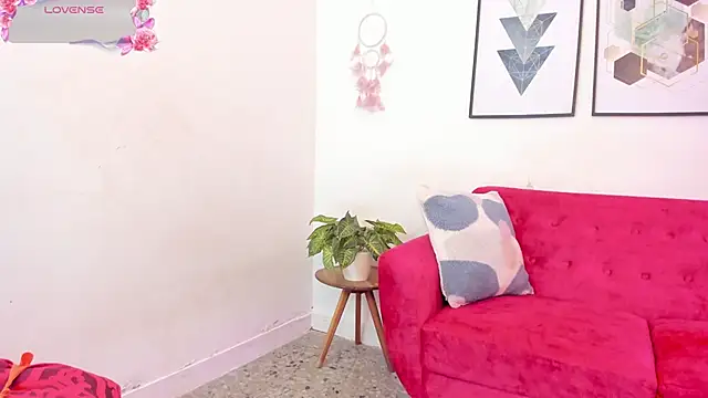 Abriil7 online show from November 29, 3:39 am