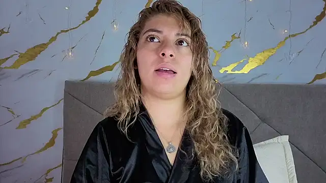 Snapshot of agatha_97_ chatting on September 19, 3:43 am agatha 97 online show from September 19, 3:43 am