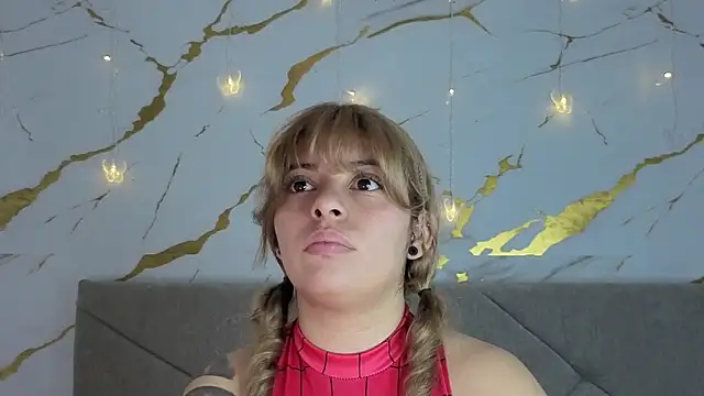 Snapshot of agatha_97_ chatting on October 2, 5:22 am agatha 97 online show from October 2, 5:22 am