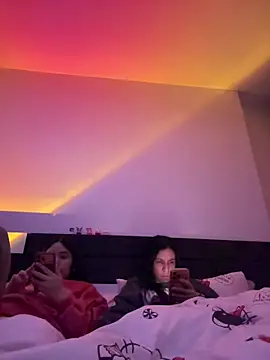 daniniescobarr online show from March 15, 11:01 pm