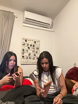 daniniescobarr online show from March 29, 6:42 pm