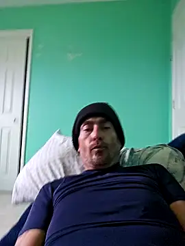 Snapshot of Pumpndeep chatting on February 25, 6:44 pm Pumpndeep online show from February 25, 6:44 pm