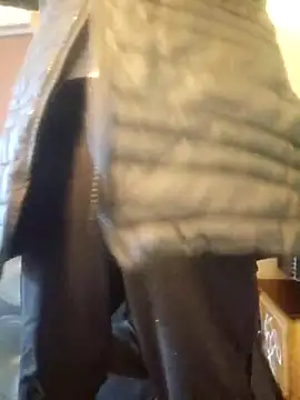 Snapshot of Pumpndeep chatting on October 27, 6:53 pm Pumpndeep online show from October 27, 6:53 pm