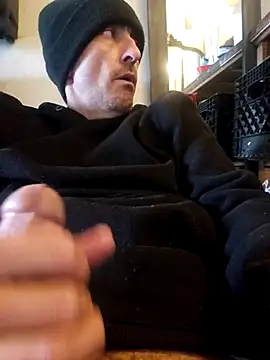 Snapshot of Pumpndeep chatting on November 6, 6:23 pm Pumpndeep online show from November 6, 6:23 pm