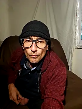 Snapshot of Pumpndeep chatting on December 18, 7:46 am Pumpndeep online show from December 18, 7:46 am