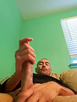 Snapshot of Pumpndeep chatting on January 15, 8:05 pm Pumpndeep online show from January 15, 8:05 pm