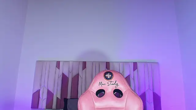 Snapshot of mia_stanfort chatting on October 8, 7:14 pm mia stanfort online show from October 8, 7:14 pm