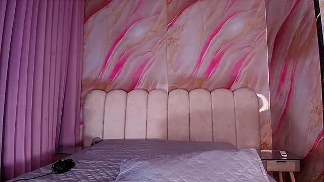 mia stanfort online show from April 16, 7:14 pm