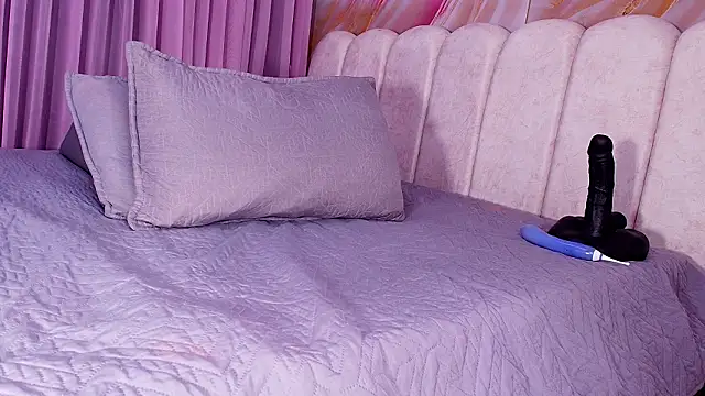 mia stanfort online show from February 26, 7:14 pm