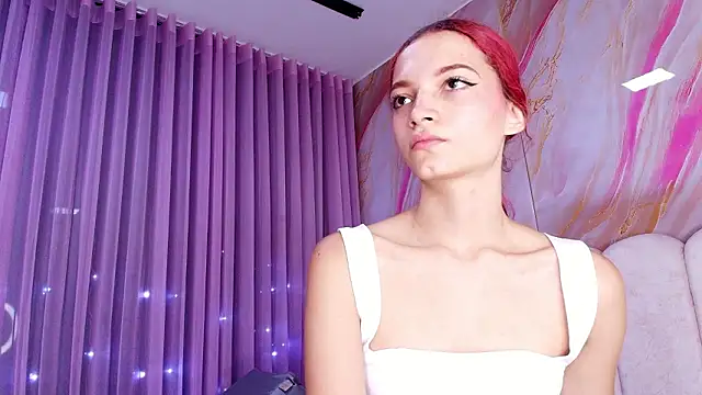 mia stanfort online show from February 28, 7:13 pm