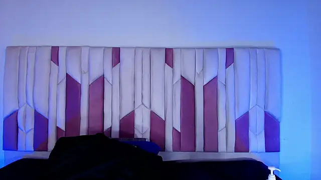 mia stanfort online show from November 5, 7:17 pm