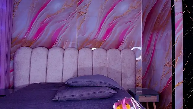 mia stanfort online show from March 25, 7:13 pm