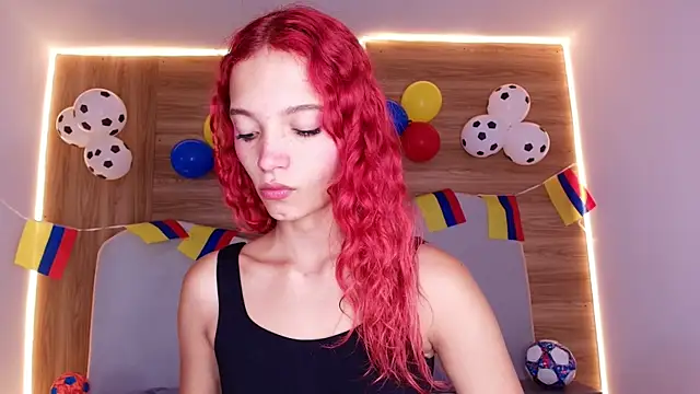 Snapshot of mia_stanfort chatting on June 20, 7:19 pm mia stanfort online show from June 20, 7:19 pm