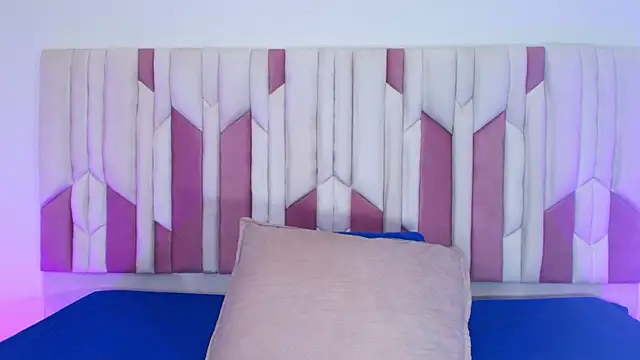 mia stanfort online show from October 23, 7:12 pm