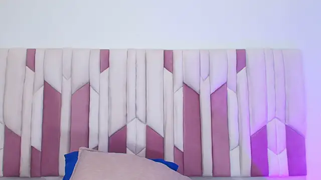 mia stanfort online show from October 24, 7:13 pm