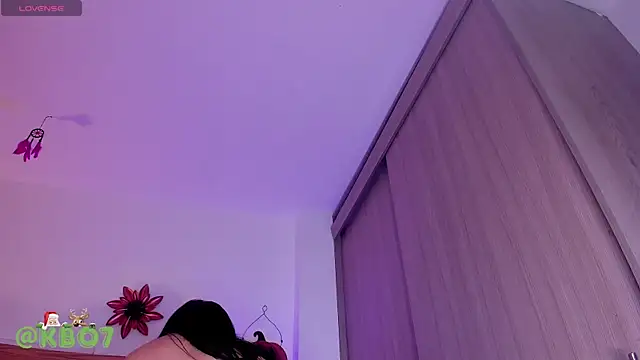 kimberly latin online show from November 21, 6:51 pm