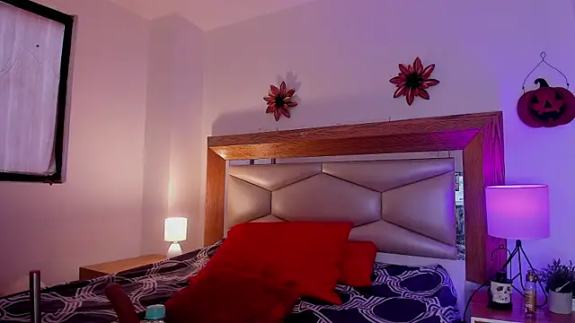 kimberly latin online show from November 18, 5:16 pm