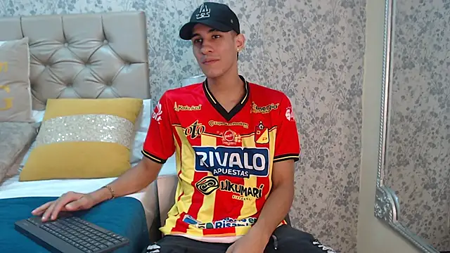 Snapshot of JakeMoxley chatting on March 15, 8:32 pm JakeMoxley online show from March 15, 8:32 pm