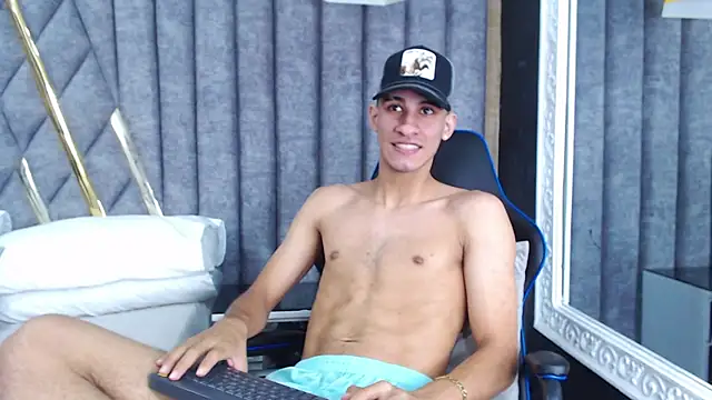 Snapshot of JakeMoxley chatting on March 18, 5:55 pm JakeMoxley online show from March 18, 5:55 pm