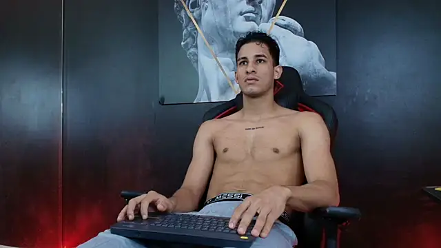 Snapshot of JakeMoxley chatting on October 10, 12:39 pm JakeMoxley online show from October 10, 12:39 pm