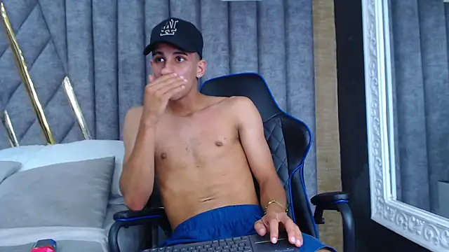 Snapshot of JakeMoxley chatting on March 10, 9:45 am JakeMoxley online show from March 10, 9:45 am