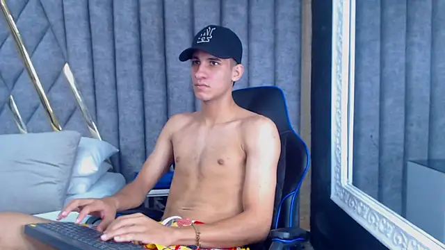 Snapshot of JakeMoxley chatting on March 16, 4:45 pm JakeMoxley online show from March 16, 4:45 pm