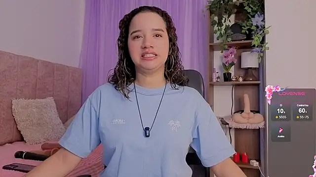 emilyrouxe online show from January 7, 2:22 pm