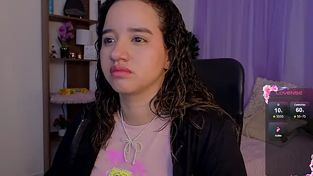 emilyrouxe online show from February 4, 2:01 pm