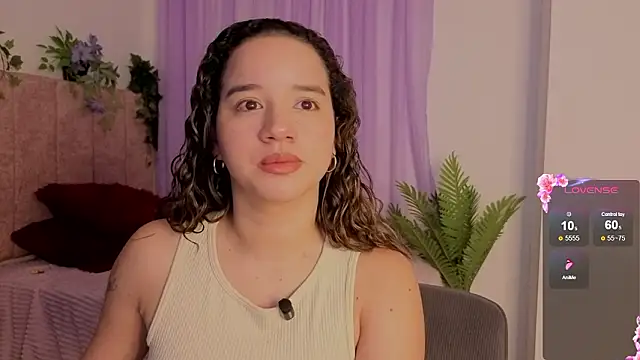 emilyrouxe online show from March 19, 4:40 pm