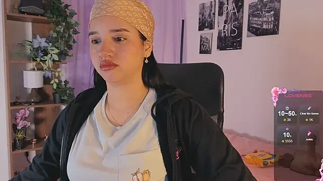 emilyrouxe online show from September 30, 3:18 pm