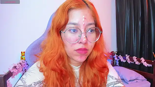  Moon Johnson online show from February 25, 2:12 am