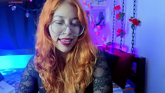 Snapshot of _Moon_Johnson chatting on June 7, 10:59 pm Moon Johnson online show from June 7, 10:59 pm