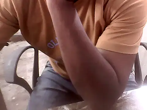 Snapshot of sudhastriper chatting on March 8, 1:36 pm sudhastriper online show from March 8, 1:36 pm