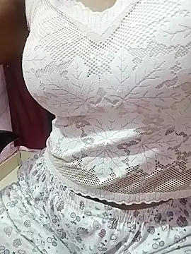 Snapshot of gulabo-Queen chatting on October 7, 7:59 pm gulabo-Queen online show from October 7, 7:59 pm