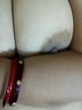 Neha8923 online show from October 3, 5:09 am