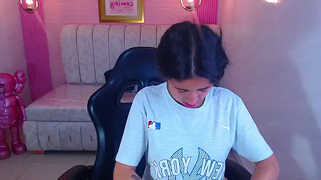 paris sub1  online show from September 25, 12:55 pm