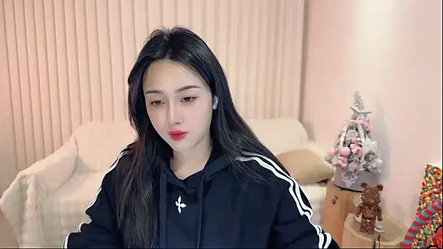 Snapshot of K-moumou chatting on March 8, 7:53 pm K-moumou online show from March 8, 7:53 pm