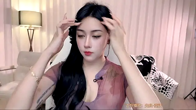 Snapshot of K-moumou chatting on October 15, 3:31 pm K-moumou online show from October 15, 3:31 pm