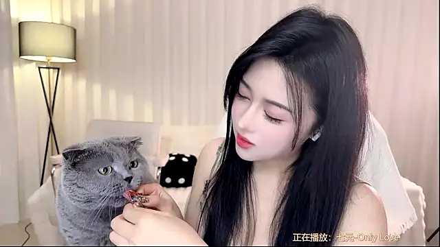 K-moumou online show from March 4, 3:42 pm