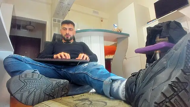 welcometo hell online show from November 12, 8:23 pm