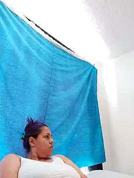 Viiooleetaas online show from February 9, 6:16 pm