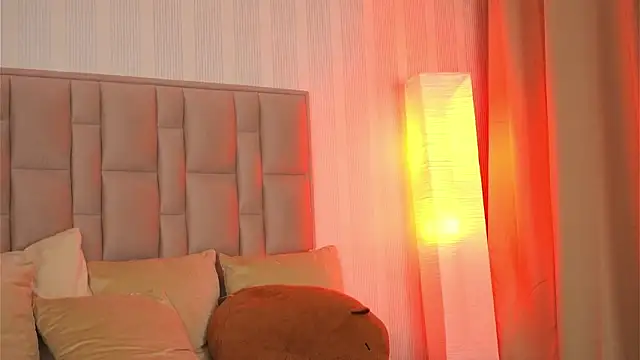 GabyRios online show from March 6, 8:04 pm