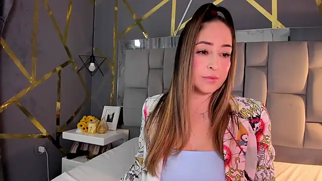 Snapshot of AliceSteel12 chatting on September 17, 10:12 pm AliceSteel12 online show from September 17, 10:12 pm