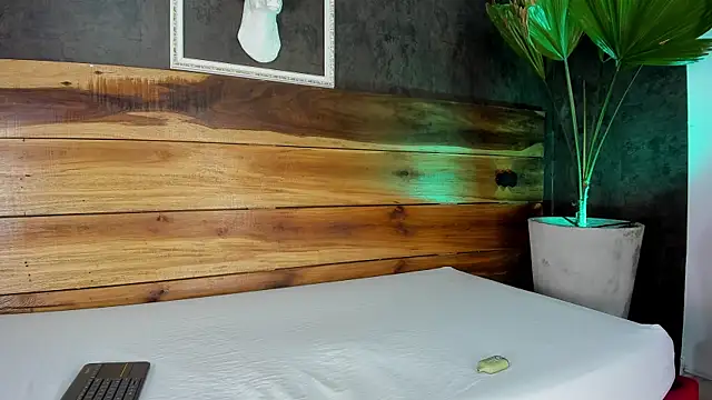 GabrielaBlake  online show from February 26, 9:20 pm