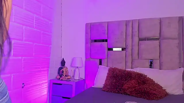 EmmaBecket2 online show from November 20, 4:02 am