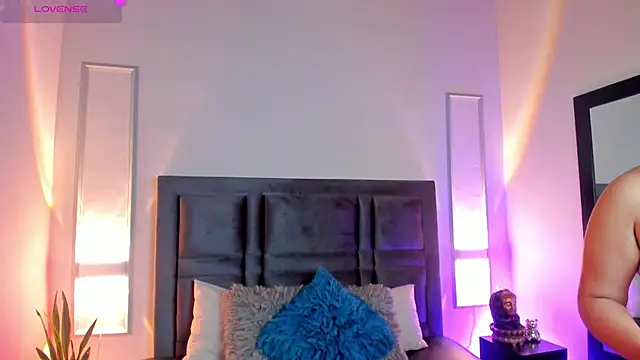 EmmaBecket2 online show from February 27, 3:51 am