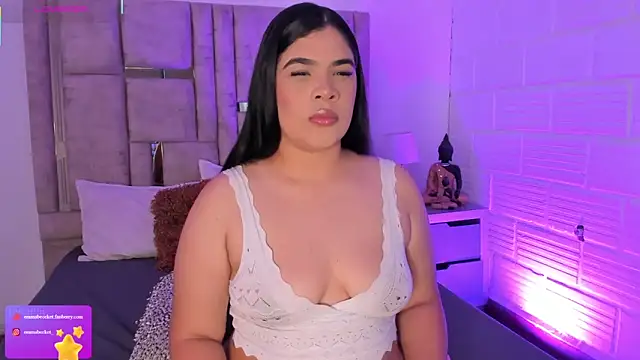 EmmaBecket2 online show from October 29, 4:00 am