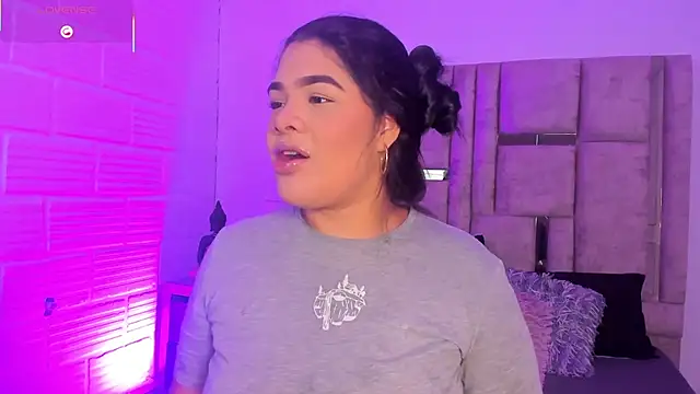 EmmaBecket2 online show from January 11, 3:46 am