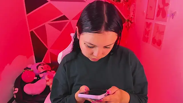 Carol Pinter online show from June 9, 4:30 pm