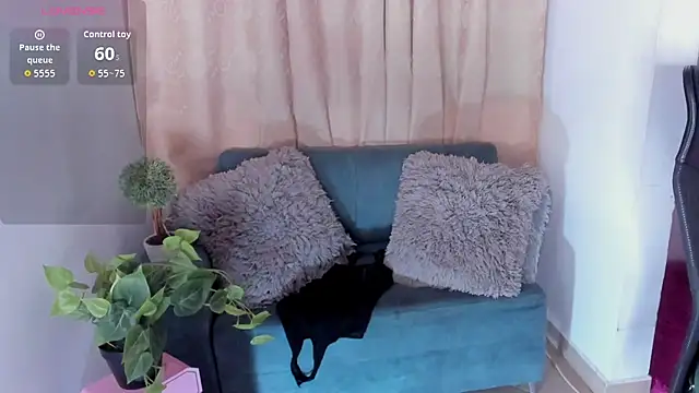 Danielacossio online show from December 21, 4:03 am